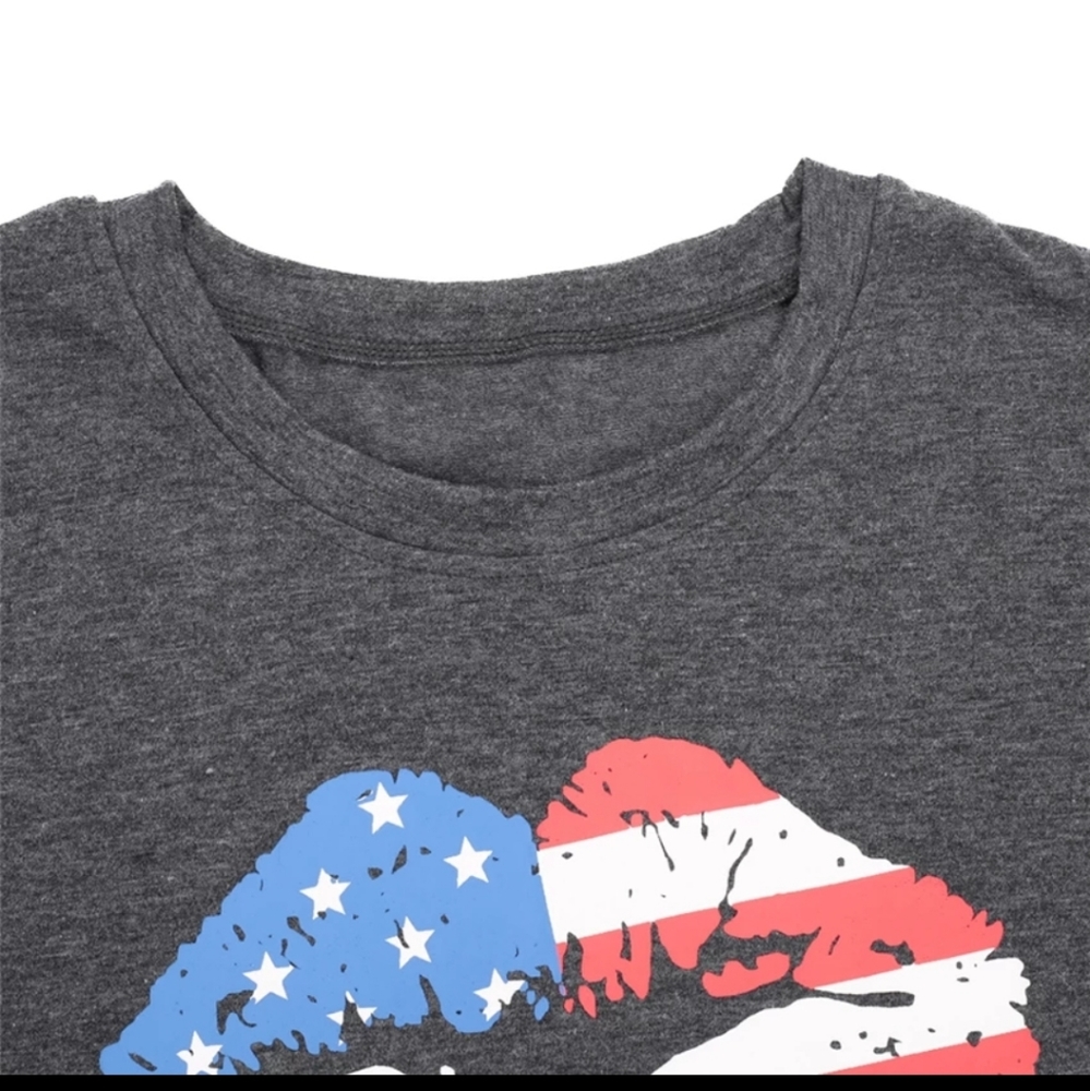 LAST ONE sz M! USA Flag Lips Print T Shirt Top Tee Short-sleeved - Picture 3 of 6